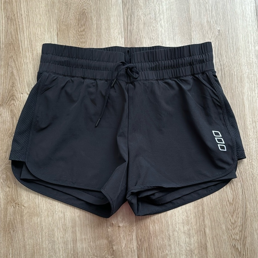 Lorna Jane shorts XS